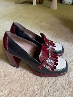 Wonders Two-Tone Burgundy Black Leather Fringe Loafers size 38